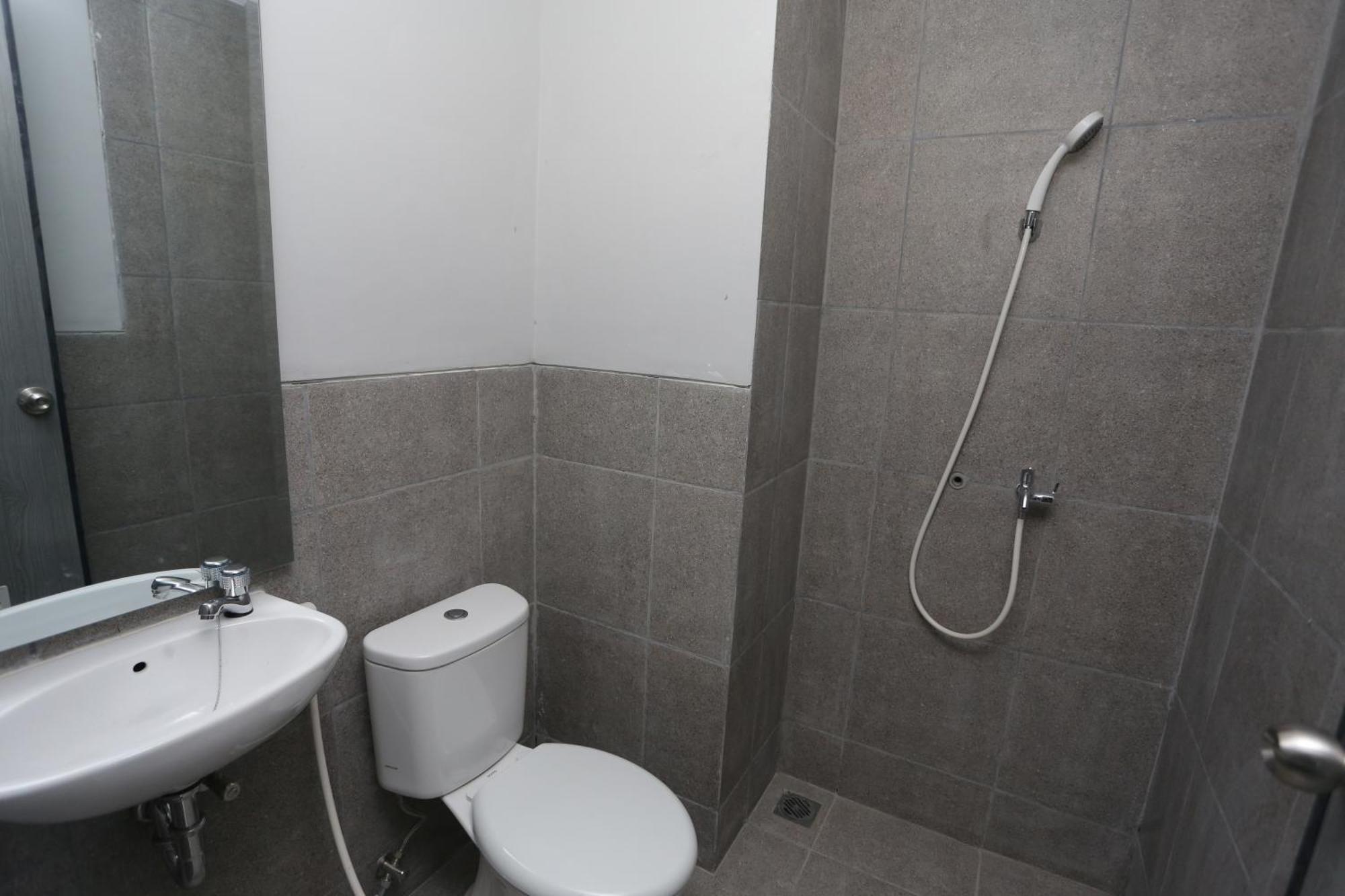 Hotel O Apartment Riverdale Cikarang Near Sgc Mall เบกาซิ ภายนอก รูปภาพ